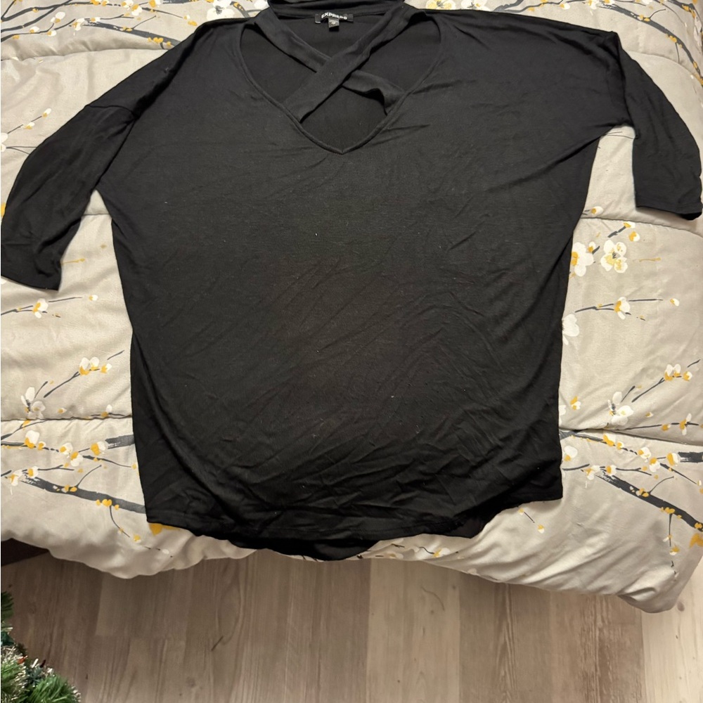 Black chocker turtleneck V-Neck Shirt